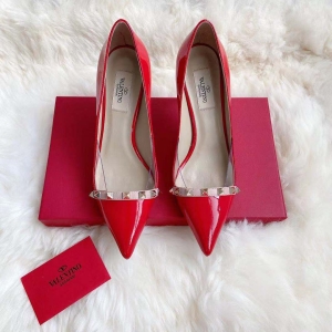 Made with the finest Italian craftsmanship by VALENTINO 👑👑 Ultimate Limited Edition 💝💝💝