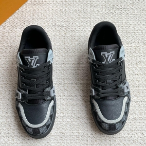LV TRAINER Shoes
