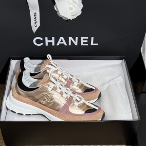 Chanel-style color-blocked metallic casual sneakers