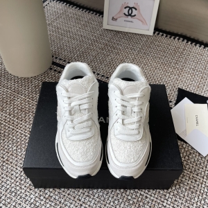 Chanel's new sneakers, couple style.