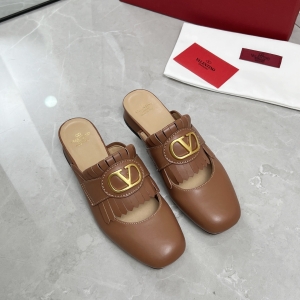 (VALENTINO) Limited Edition Shoes, Crafted with Exquisite Italian Craftsmanship 👑👑💝💝💝