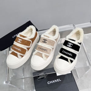 Chanel-style milk tea-colored fleece-lined platform casual shoes