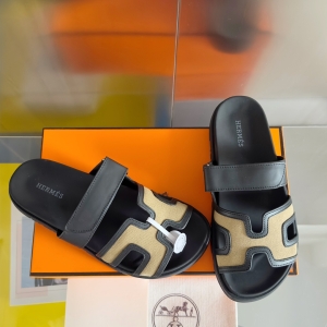 Hermes Chypre series, vintage-style slippers, H-shaped slippers, Velcro sandals.