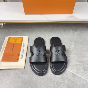 LV Isola flat mules