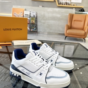 New LV TRAINER Men's