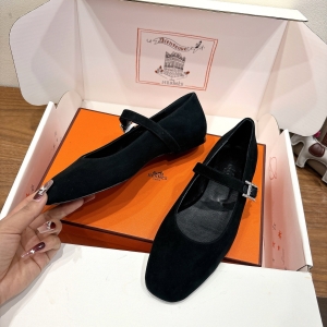 Hermes... Flat shoes