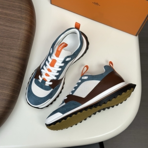Hermès Leader sneakers.