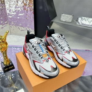 LV Runner Tatic sneakers