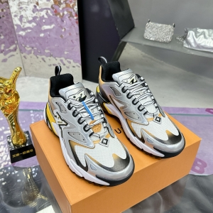 LV Runner Tatic sneakers