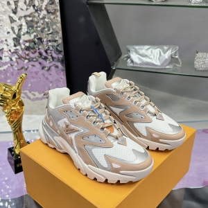 LV Runner Tatic sneakers