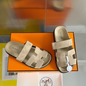 Hermes Chypre series, vintage-style slippers, H-shaped slippers, Velcro sandals.