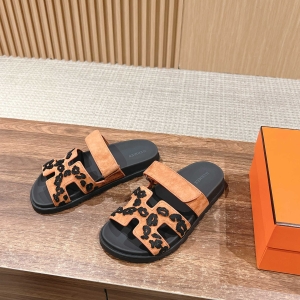 Chypre #Hermes New Couple's Slippers
