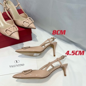 VALENTINO New Patent Leather V-Buck Sandals 👑👑 Best Quality ❤️❤️