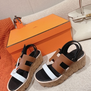 Hermès Havane 30 wedge sandals