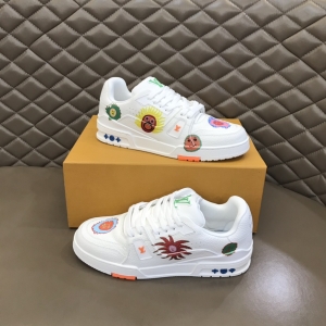 LV TRAINER Shoe