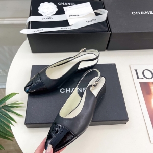 CHANGE | Chanel 25K  New arrivals in Chanel's color-blocked open-back wedge sandal collection