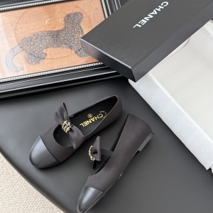 25P Chanel New Loafers