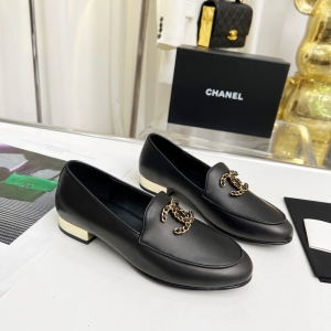 CHANEL FW2023 High-End Shoes, Sandals, and Autumn Footwear Collection