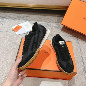 Hermès sneakers are its Jet...