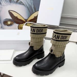 Dior Autumn/Winter New Knight Knee-High Boots