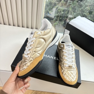 2025 New Style Suede Round Toe Panda Diamond Pattern Thick Sole Sneakers Fashionable Height-Increasing Casual Shoes