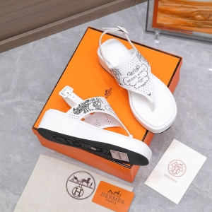 Hermès Karima series sandals