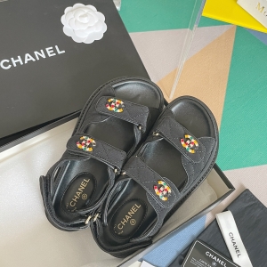 New early spring Velcro beach sandals