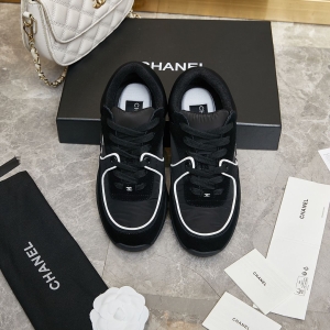 Chanel - Top-of-the-line casual sneakers