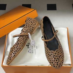 26s Spring/Summer New Arrival: Meli Hollowed-out Mary Jane Ballet Flats