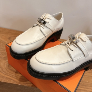 Hermès white leather buckle platform shoes